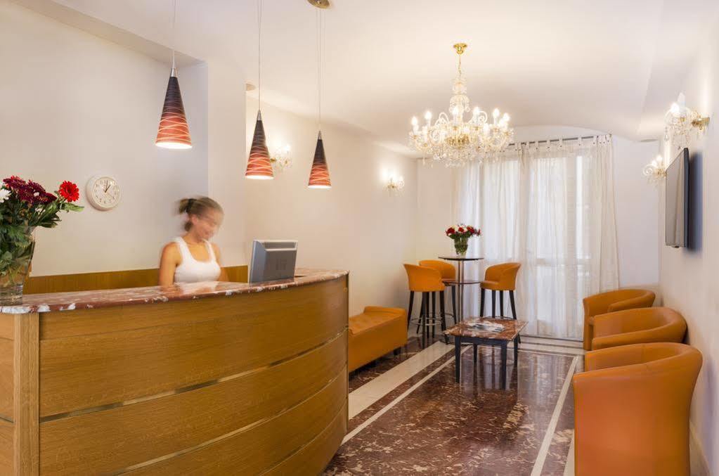 Hotel Little Palace