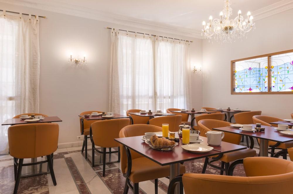 Little Palace Hotel 2*